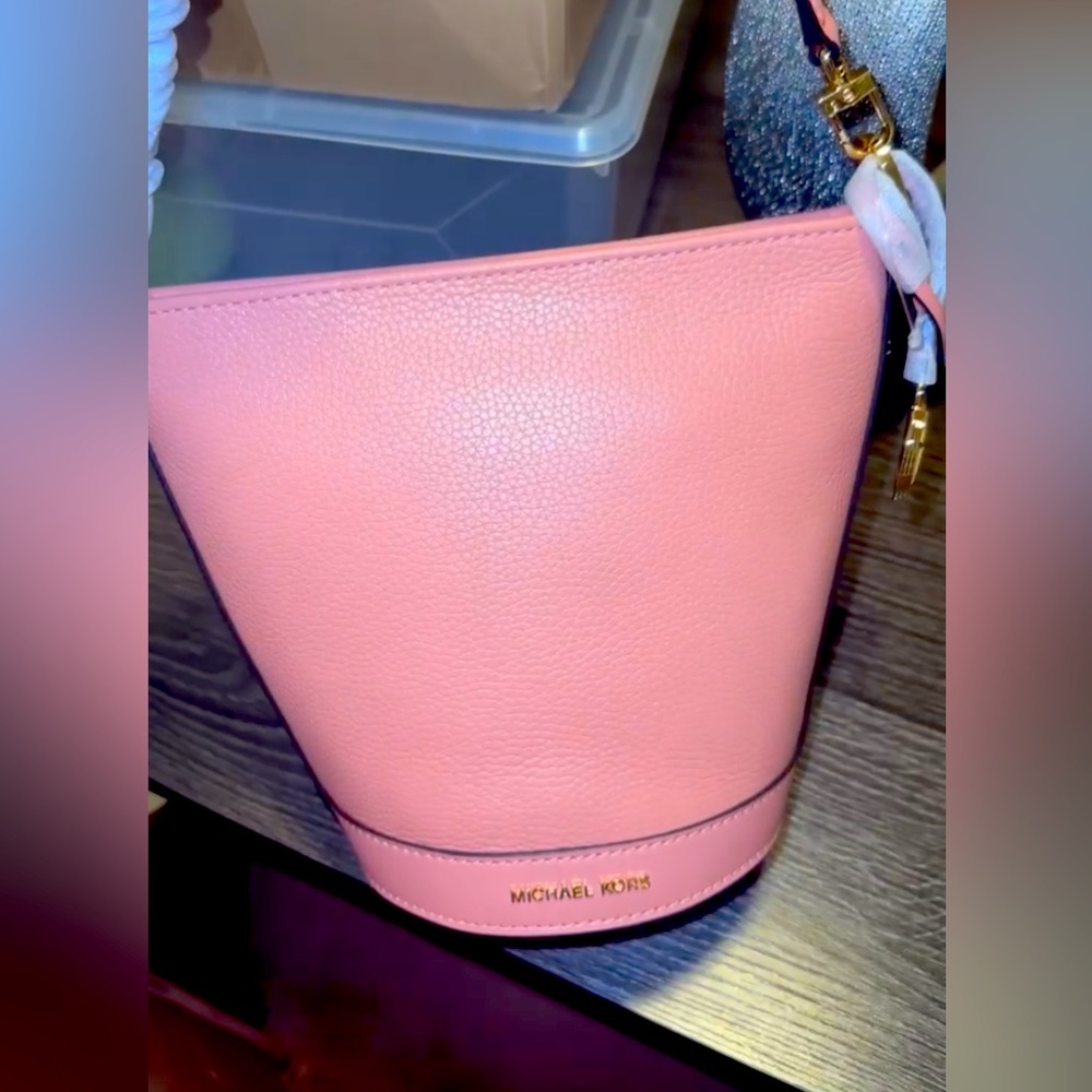 Michael Kors bucket bag